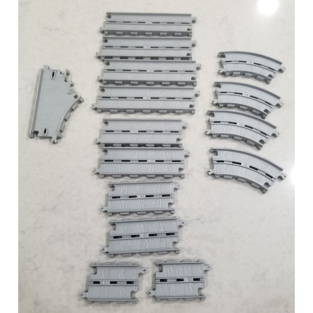 Thomas & Friends TrackMaster Track & Accessories 15 Piece Lot
